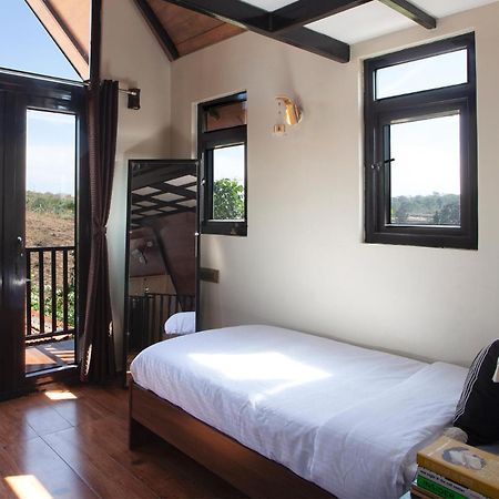 Stayvista At Hillside Harmony Pvt Pool & Free Breakfast Bangalore Extérieur photo