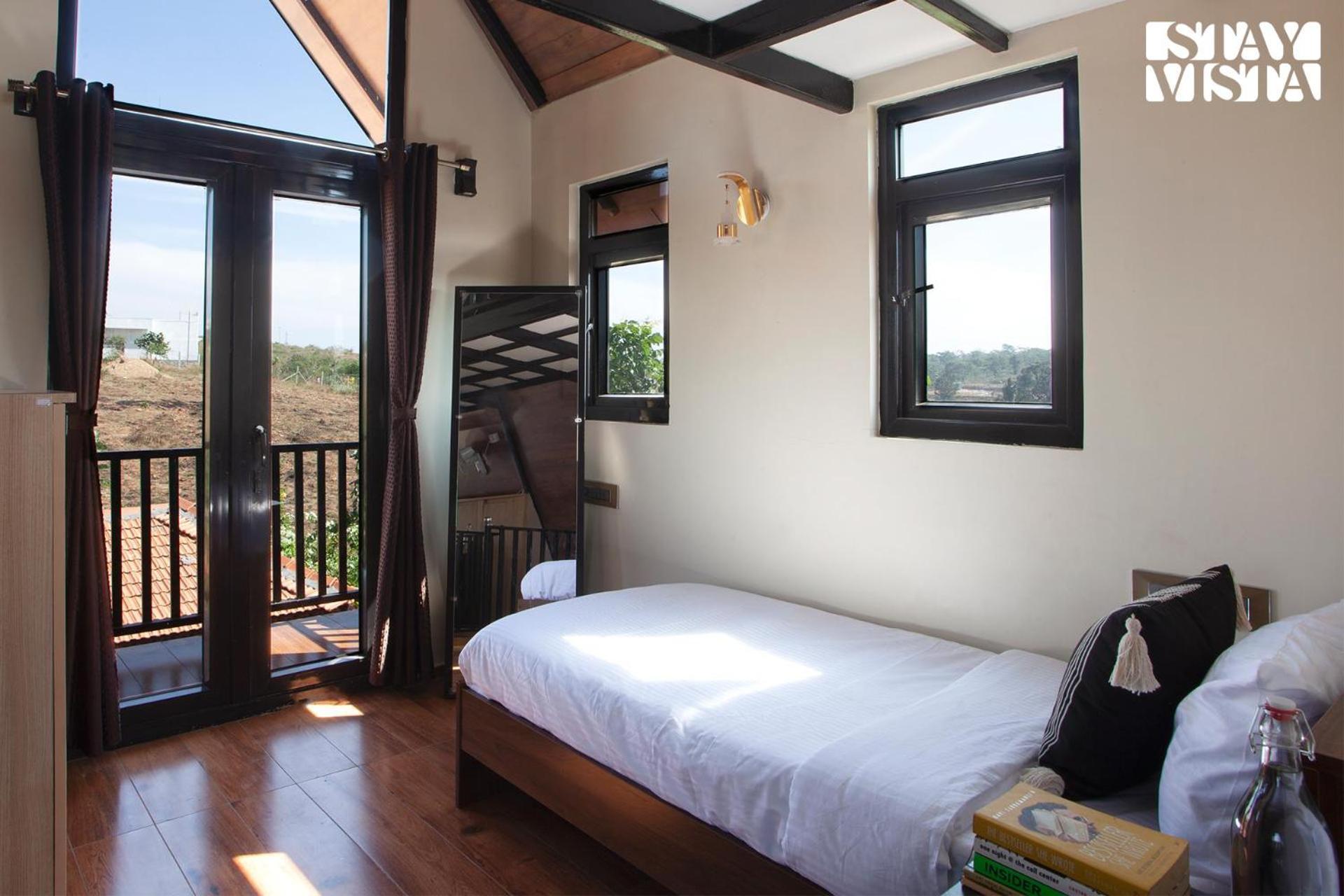 Stayvista At Hillside Harmony Pvt Pool & Free Breakfast Bangalore Extérieur photo